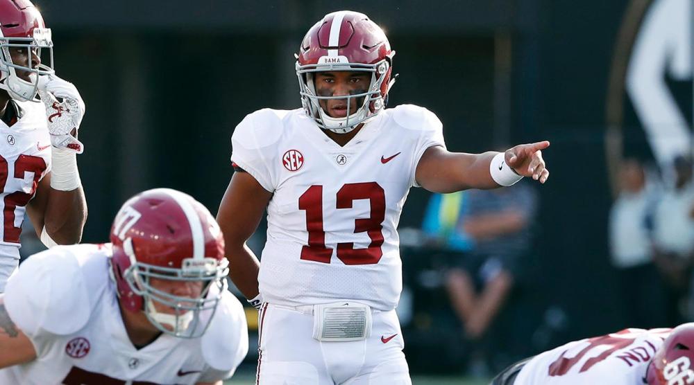 tua-tagovailoa-alabama-quarterbacks-jalen-hurts.jpg